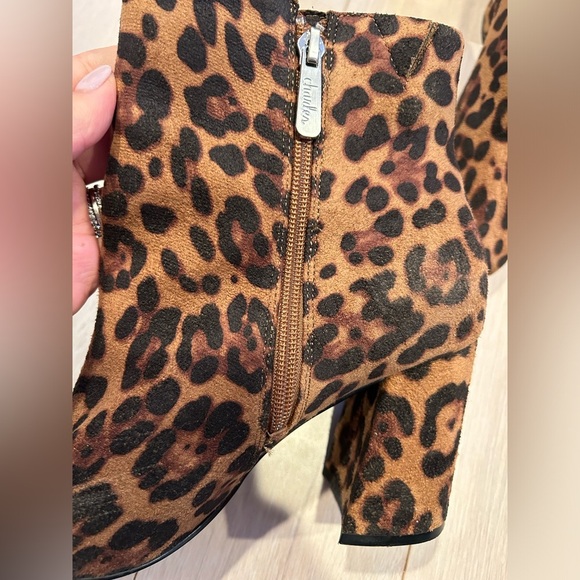 Charles David‎ Virgil Calf Hair Leopard Print - Picture 4 of 11